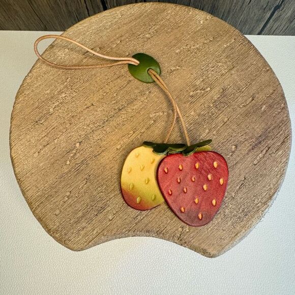 Strawberry Bag Charm Genuine Leather Crossbody Purse Bag NEW - Picture 5 of 8